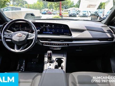 Used 2024 Cadillac XT4 Premium Luxury FWD image 30