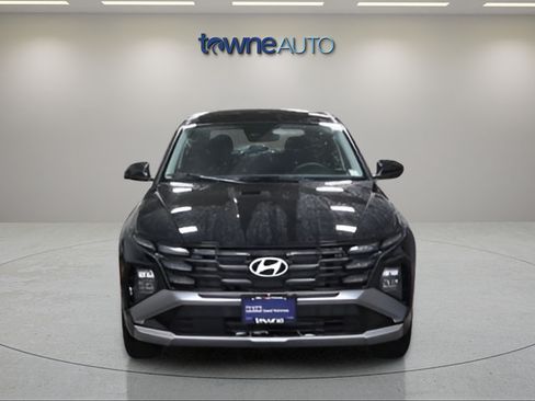 Used 2025 Hyundai Tucson SE AWD/4WD image 6