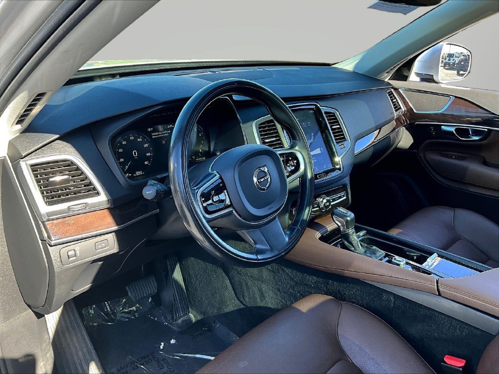 Used 2019 Volvo XC90 T6 Momentum AWD/4WD image 19