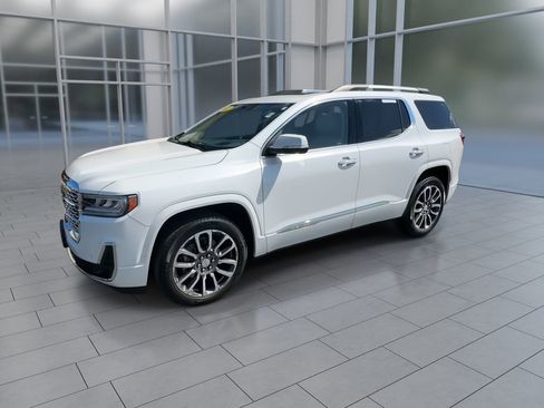 Used 2022 GMC Acadia Denali w/ Denali Ultimate Package AWD/4WD image 5