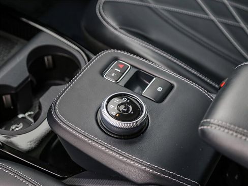 Used 2023 Ford Mustang Mach-E Select image 27