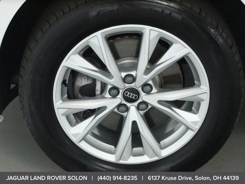 Used 2025 Audi Q3 2.0T Premium AWD/4WD image 38