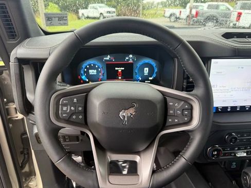 New 2025 Ford Bronco Badlands image 29