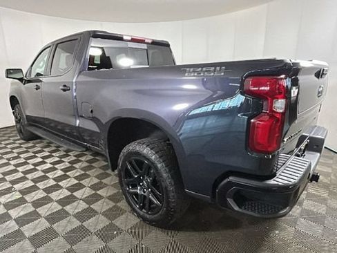 Used 2024 Chevrolet Silverado 1500 LT Trail Boss AWD/4WD image 4