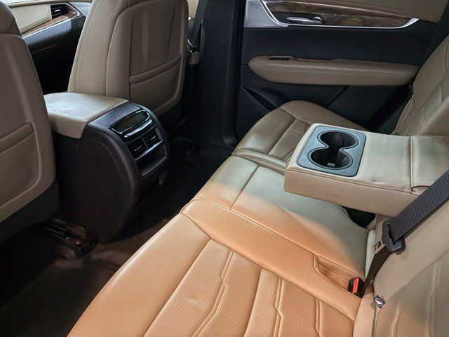 Used 2021 Cadillac XT5 Sportv w/ Platinum Package AWD/4WD image 20