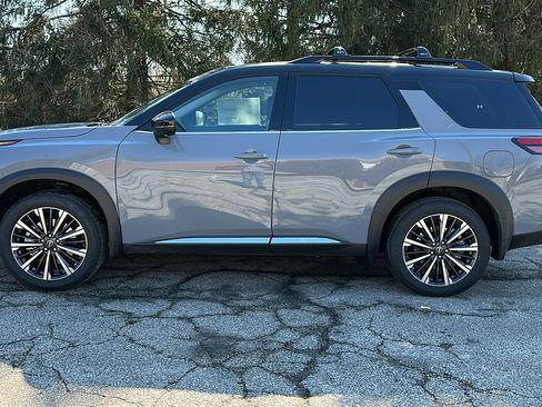 New 2026 Nissan Pathfinder Platinum AWD/4WD image 19