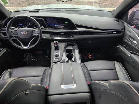 Used 2022 Cadillac Escalade ESV Sport w/ Touring Package image 18