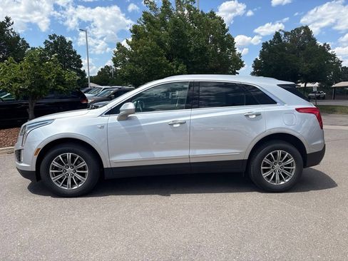 Used 2017 Cadillac XT5 Luxury w/ Driver Awareness Package AWD/4WD image 2