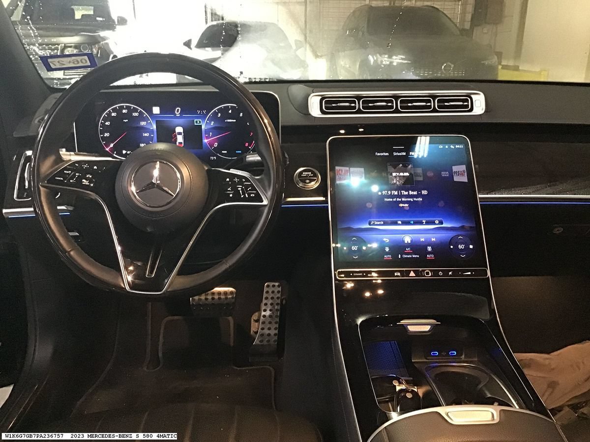 Used 2023 Mercedes-Benz S 580 4MATIC Sedan image 12