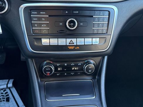 Used 2019 Mercedes-Benz GLA 250 4MATIC image 20