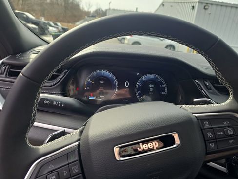 New 2026 Jeep Grand Cherokee Altitude AWD/4WD image 13