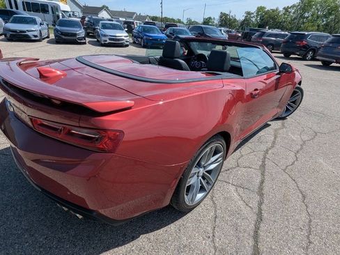 Used 2017 Chevrolet Camaro LT RWD image 6