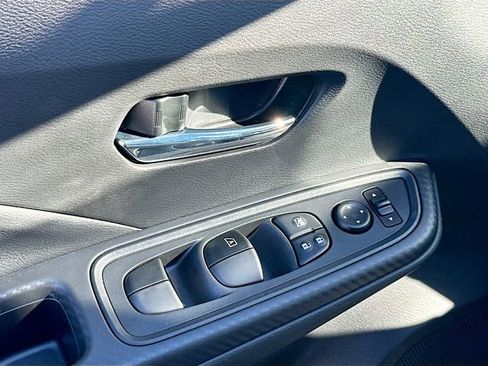 New 2025 Nissan Versa SV w/ Trunk Package image 6