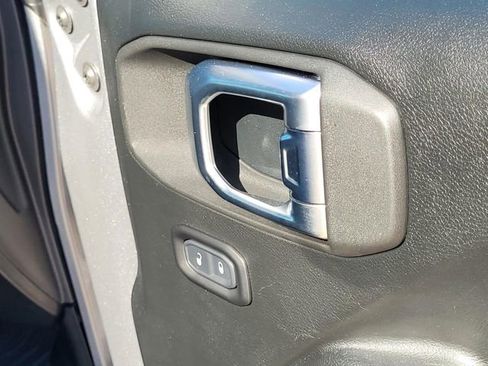 Used 2020 Jeep Gladiator Sport w/ Quick Order Package 24S image 11