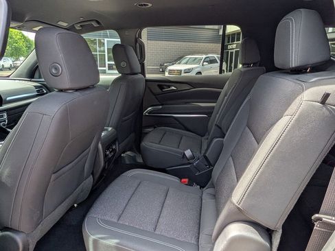 Used 2024 Chevrolet Traverse LT AWD/4WD image 26