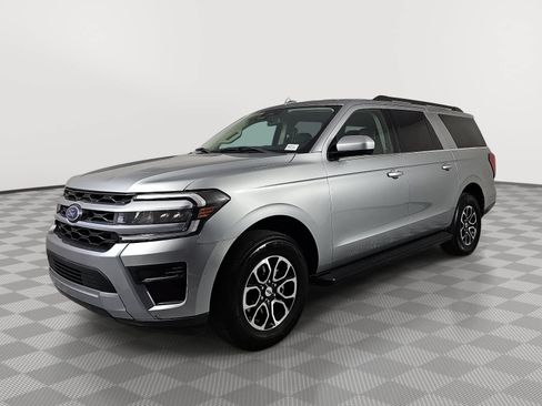 Used 2022 Ford Expedition Max XLT RWD image 4