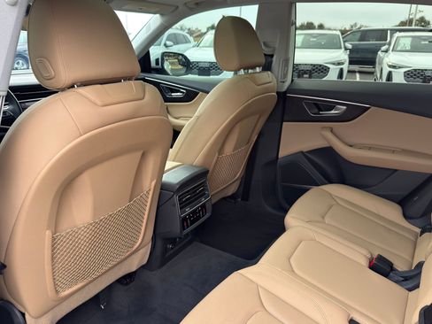 Used 2022 Audi Q8 Premium Plus image 29