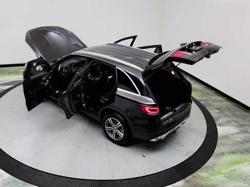 Used 2020 Mercedes-Benz GLC 300 4MATIC image 39