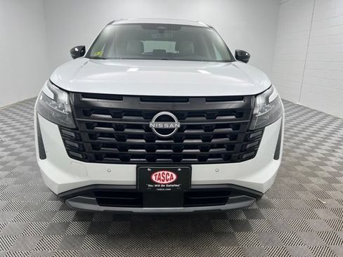 Used 2026 Nissan Pathfinder SL AWD/4WD image 3