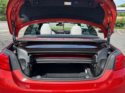 Used 2016 BMW M4 Convertible RWD image 11