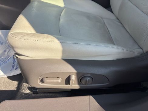 Used 2024 Chevrolet Malibu LT image 12