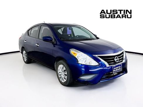 Used 2018 Nissan Versa SV FWD image 1