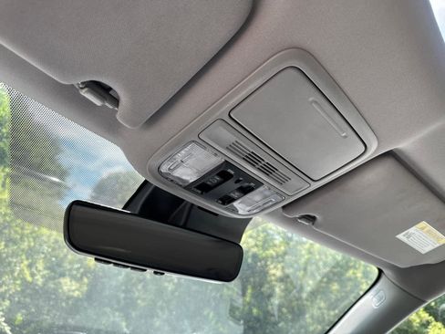 Certified 2022 Honda Pilot Special Edition image 30