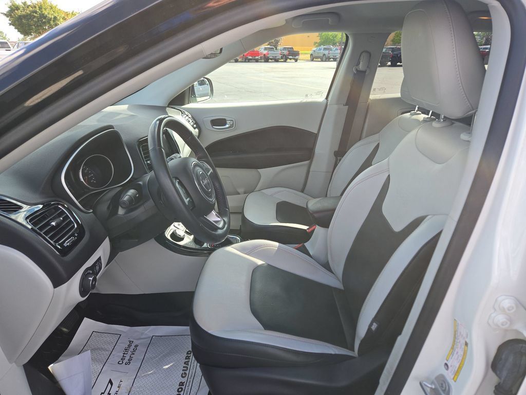 Used 2019 Jeep Compass Limited w/ Safety & Security Group AWD/4WD image 18