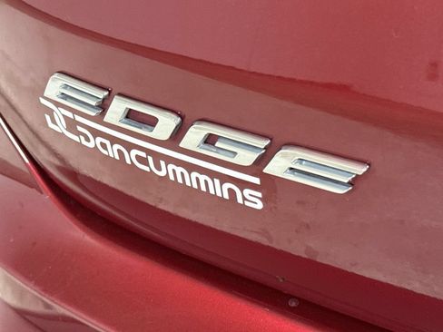 Used 2019 Ford Edge Titanium w/ Equipment Group 301A AWD/4WD image 27