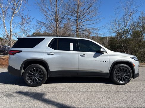 Used 2022 Chevrolet Traverse RS AWD/4WD image 21