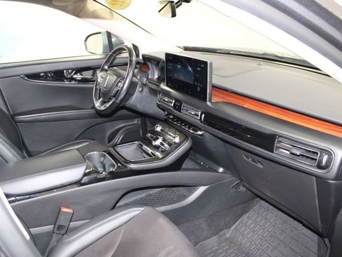 Used 2022 Lincoln Nautilus Reserve image 31