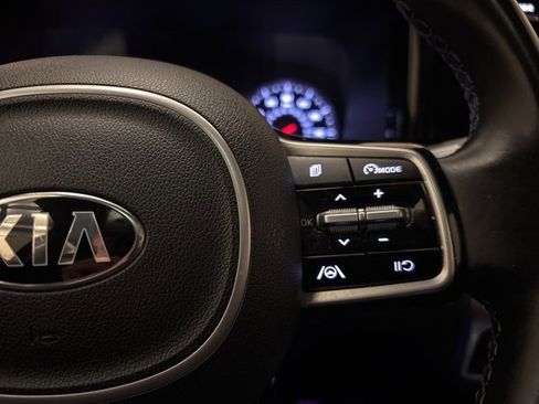 Certified 2021 Kia Sorento S w/ Panoramic Sunroof Package image 15