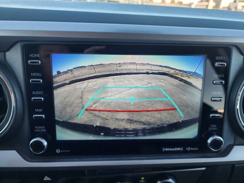 Used 2023 Toyota Tacoma TRD Off-Road image 24