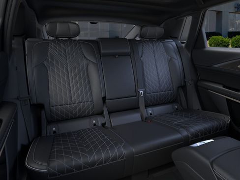 New 2026 Cadillac Lyriq V w/ LPO, Floor Liner Package AWD/4WD image 41