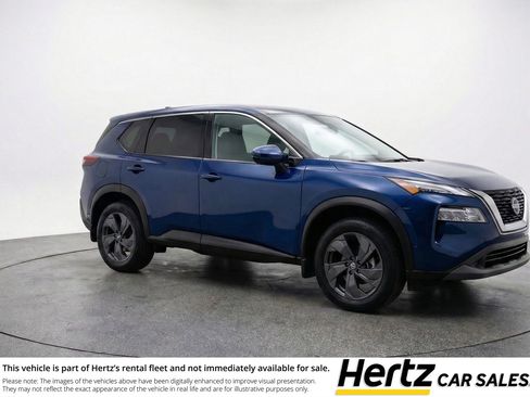 Used 2025 Nissan Rogue SV AWD/4WD image 1