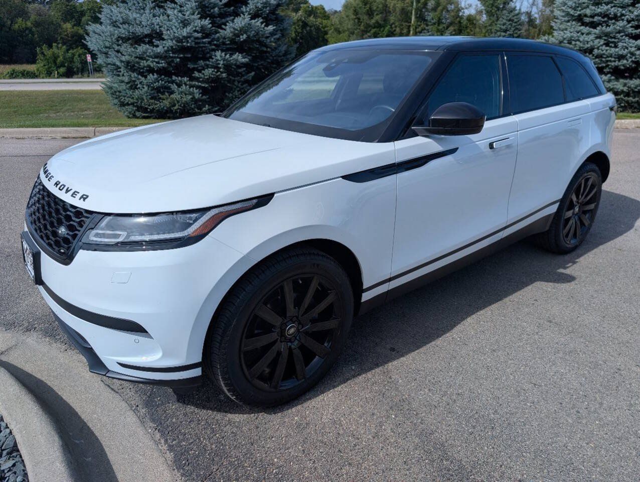 Used 2020 Land Rover Range Rover Velar S AWD/4WD image 5