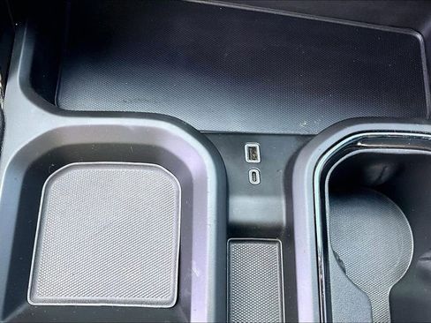 Used 2025 GMC Sierra 2500 AT4 image 17