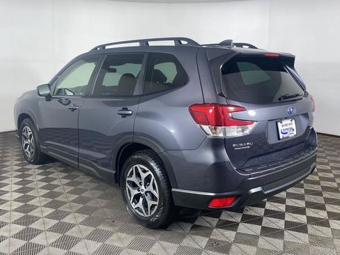 Used 2023 Subaru Forester Premium AWD/4WD image 7