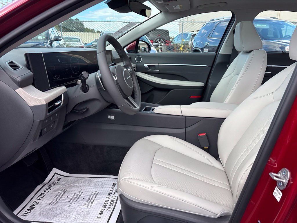 New 2026 Hyundai Sonata Limited FWD image 15