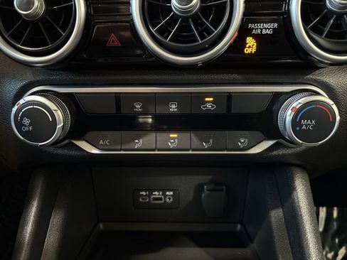 Used 2022 Nissan Sentra SV image 18