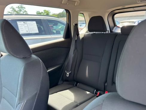Used 2023 Nissan Rogue S FWD image 13