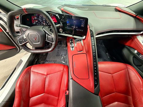 Used 2022 Chevrolet Corvette Stingray Preferred Conv w/ Z51 Performance Package RWD image 15