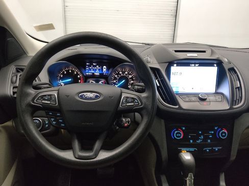 Used 2017 Ford Escape SE w/ Equipment Group 201A image 22