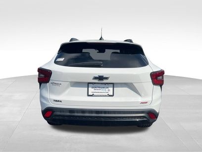 Used 2024 Chevrolet Trax RS w/ Sunroof Package