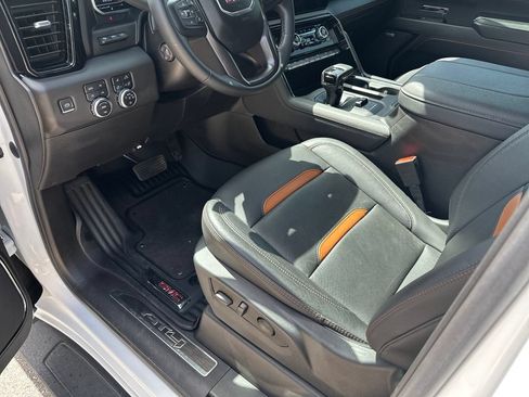 Used 2023 GMC Sierra 1500 AT4 w/ AT4 Premium Package AWD/4WD image 20