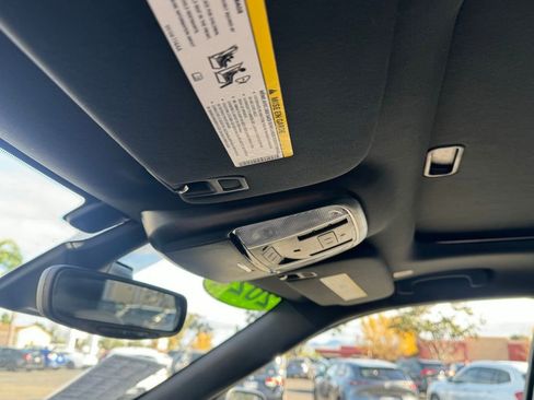 Used 2024 Dodge Durango GT image 15