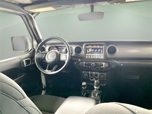 Used 2022 Jeep Gladiator Sport image 25