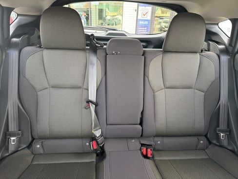 Used 2024 Subaru Crosstrek 2.0i Premium image 23