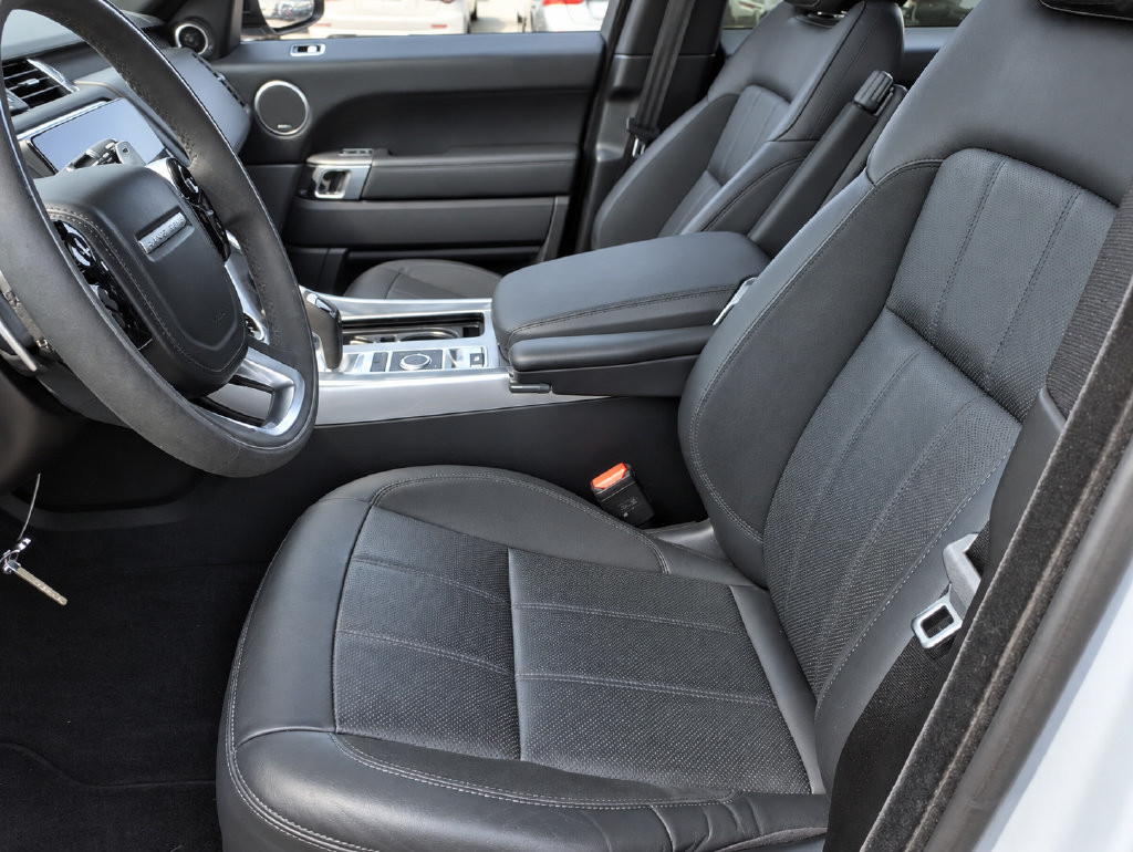 Used 2020 Land Rover Range Rover Sport HST AWD/4WD image 6