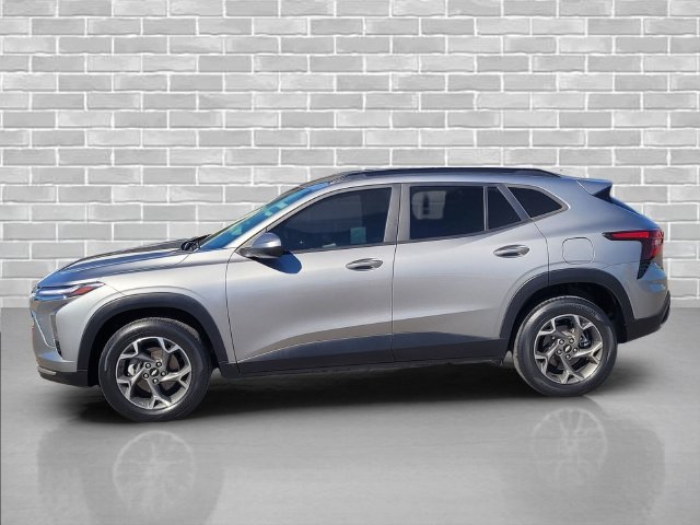 Certified 2024 Chevrolet Trax LT w/ Driver Confidence Package FWD image 9